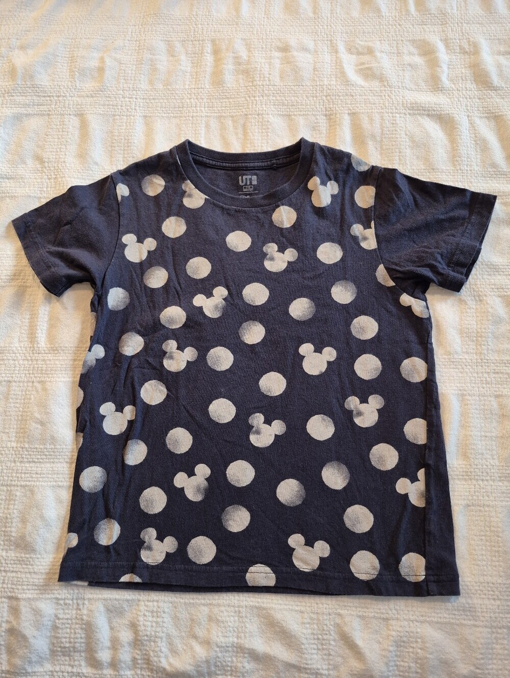 UNIQLO boys size 7/8 navy short sleeve shirt mickey ears design VGUC
